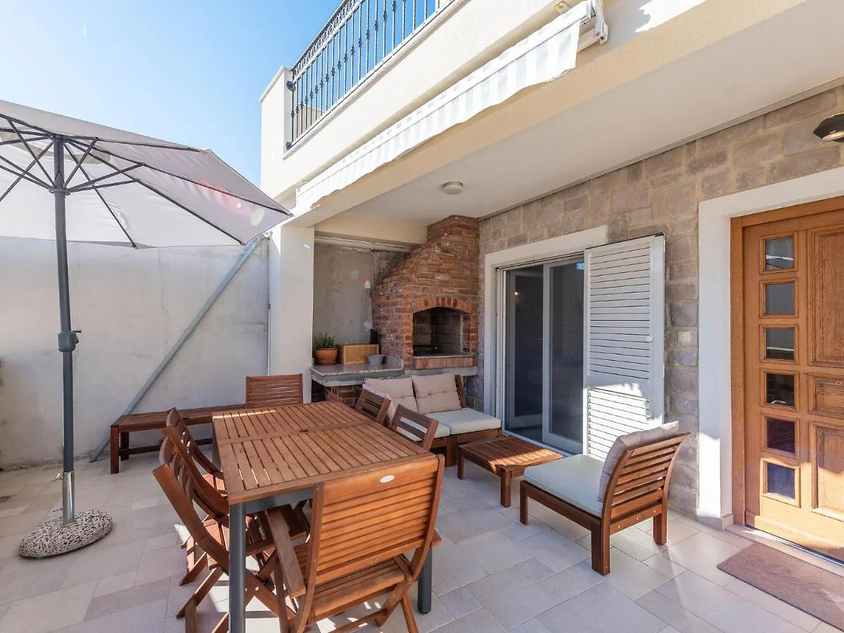 Private Holiday Home In Petrcane By The Sea Kozino
