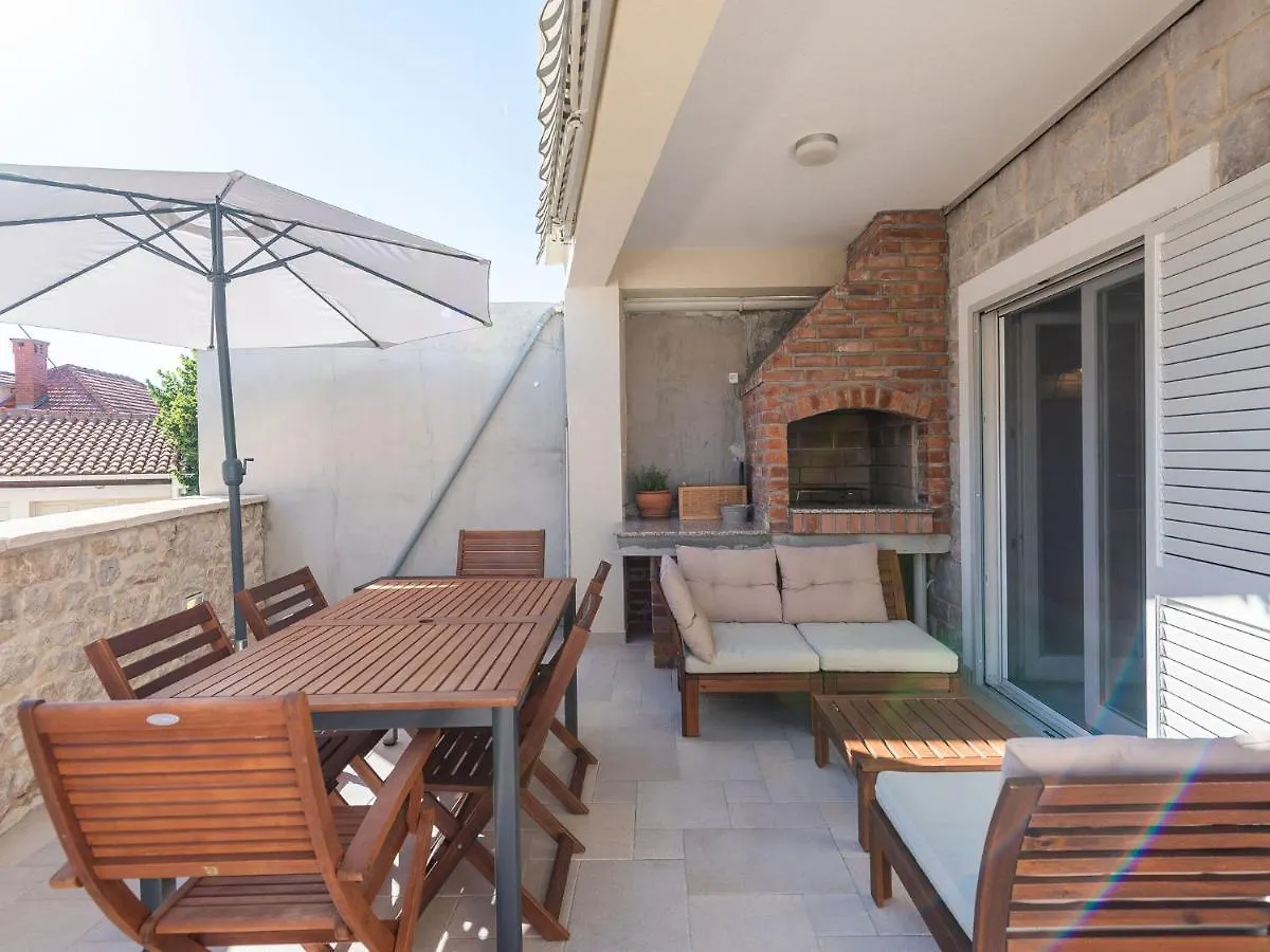 Private Holiday Home In Petrcane By The Sea Кожино