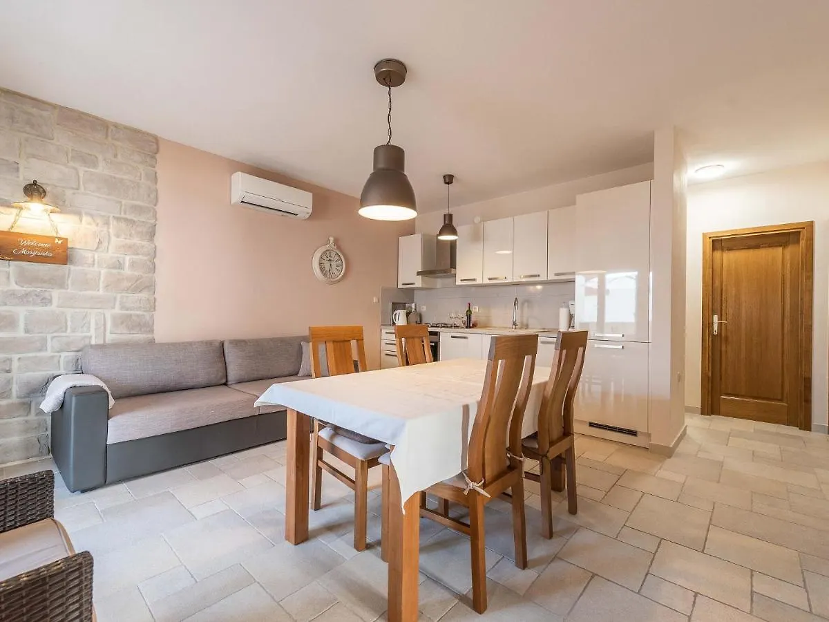 Private Holiday Home In Petrcane By The Sea Kozino