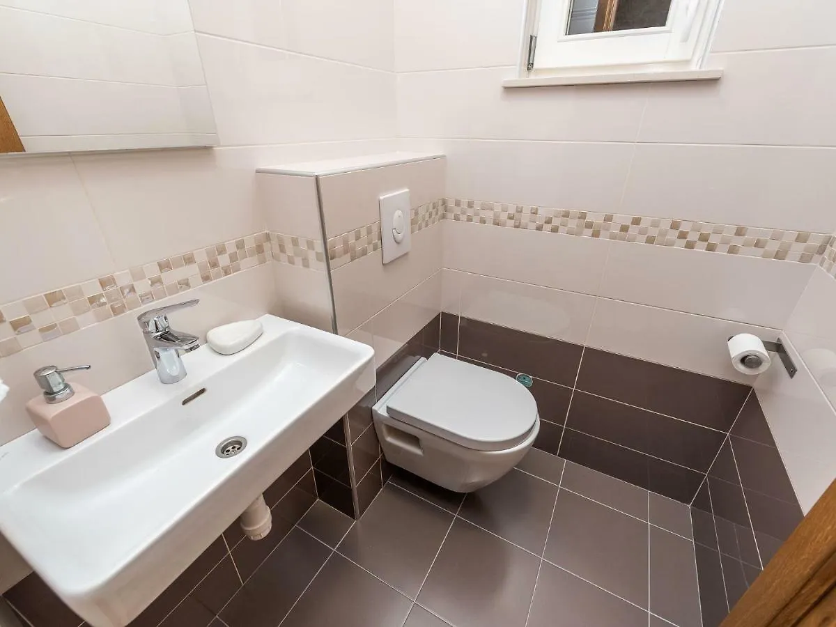 Private Holiday Home In Petrcane By The Sea Кожино